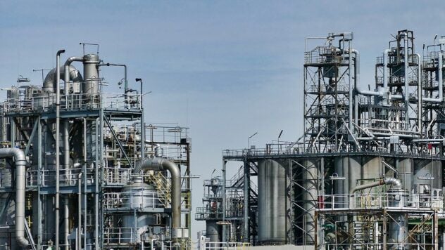 Нефть дорожает на фоне нестабильности перемирия между Ираном и Израилем