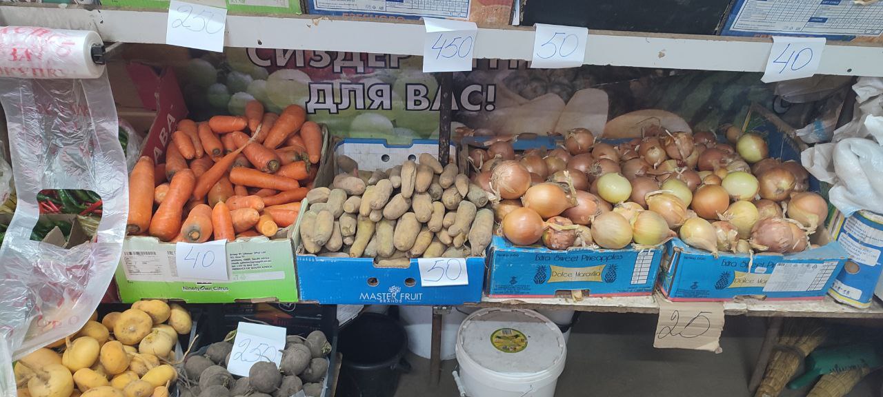 Кыргызстан укрепляет продовольственную безопасность благодаря излишкам картофеля и моркови
