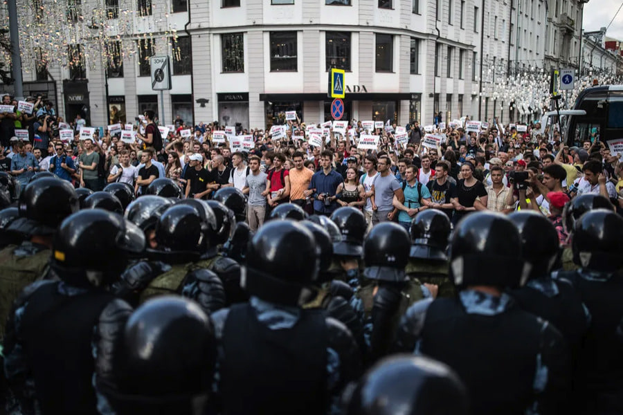 Запрет на митинги в Бишкеке продлили до конца 2025 года