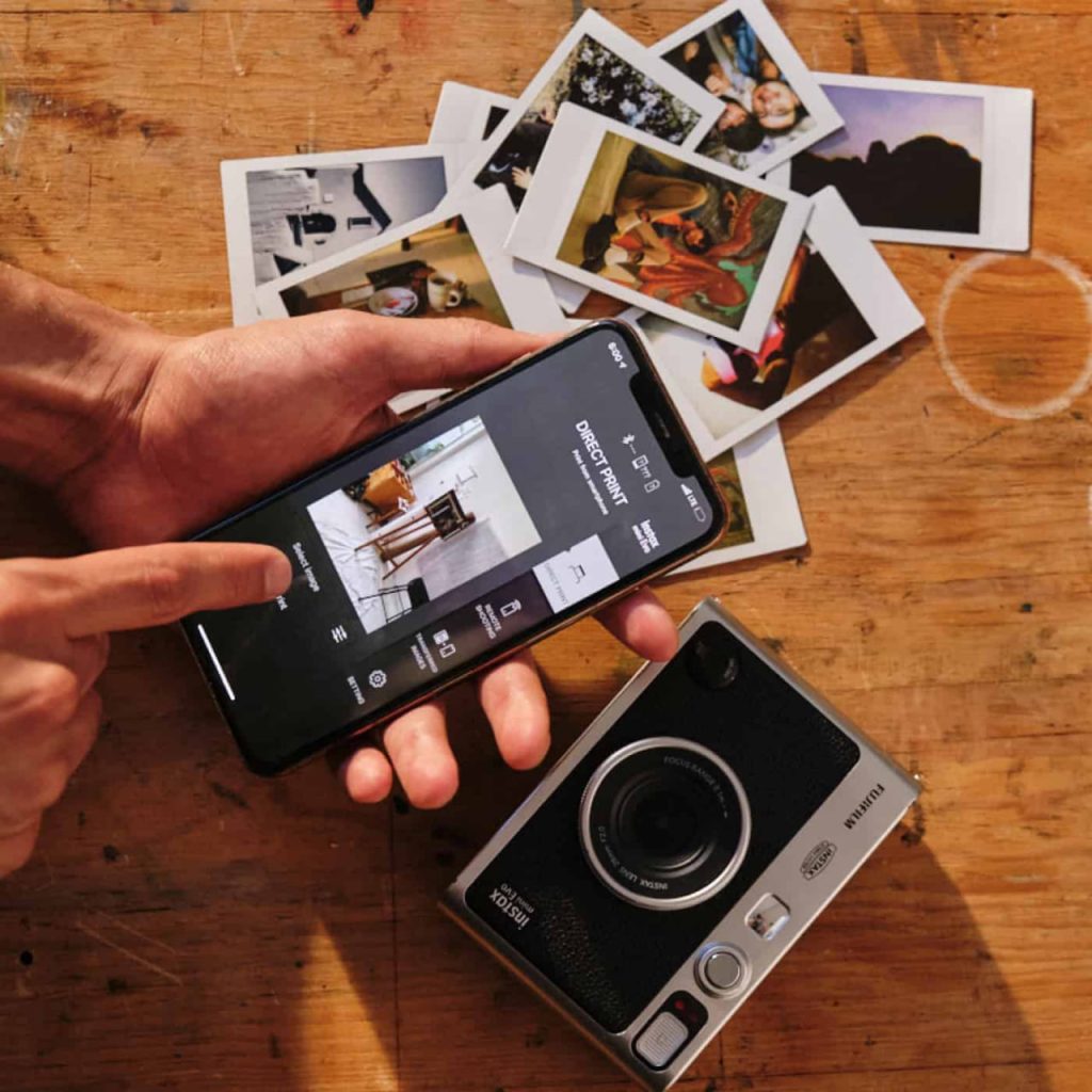 Камеры с моментальными снимками: Fujifilm, Polaroid, Canon
