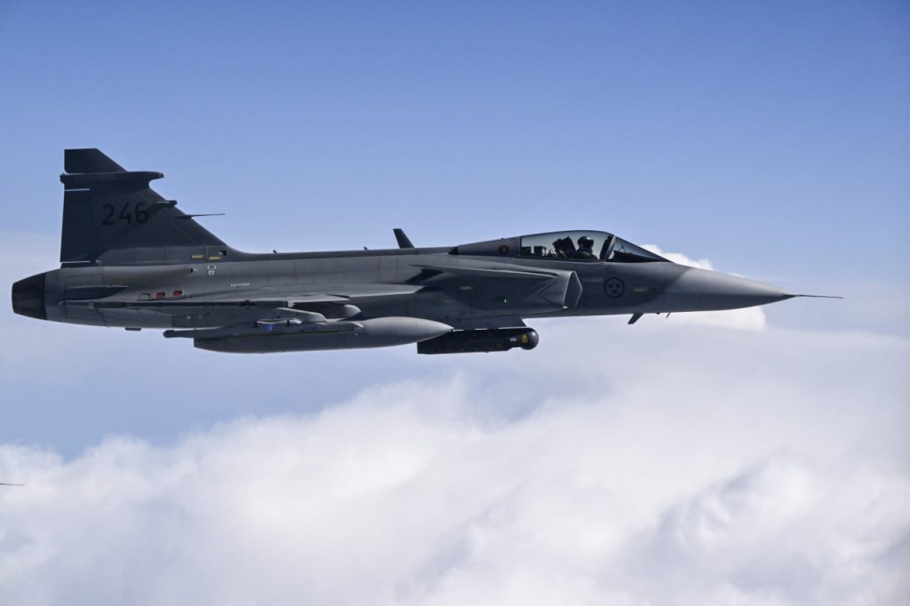 JAS 39 Gripen: когда и сколько истребителей получит Украина?