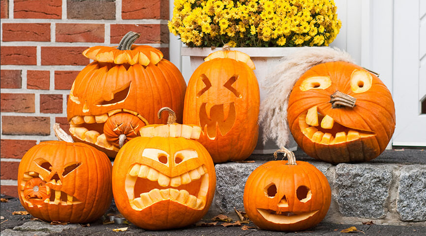 Неожиданные светильники из тыквы: люди делятся креативом