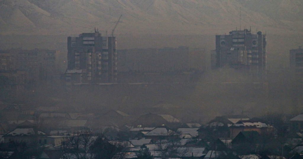В Бишкеке зафиксировано загрязнение воздуха в 2 раза
