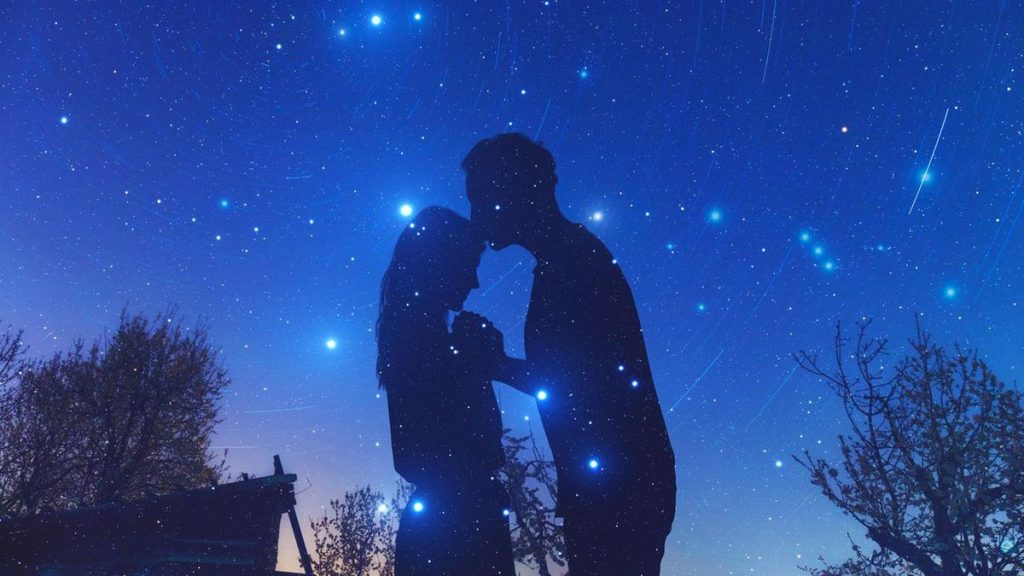 Гороскоп на 1 ноября 2025: Стрельцам сегодня предстоит новый путь, у Весов — особые испытания Гороскоп на 1 ноября 2025: что сегодня нас всех ждет?