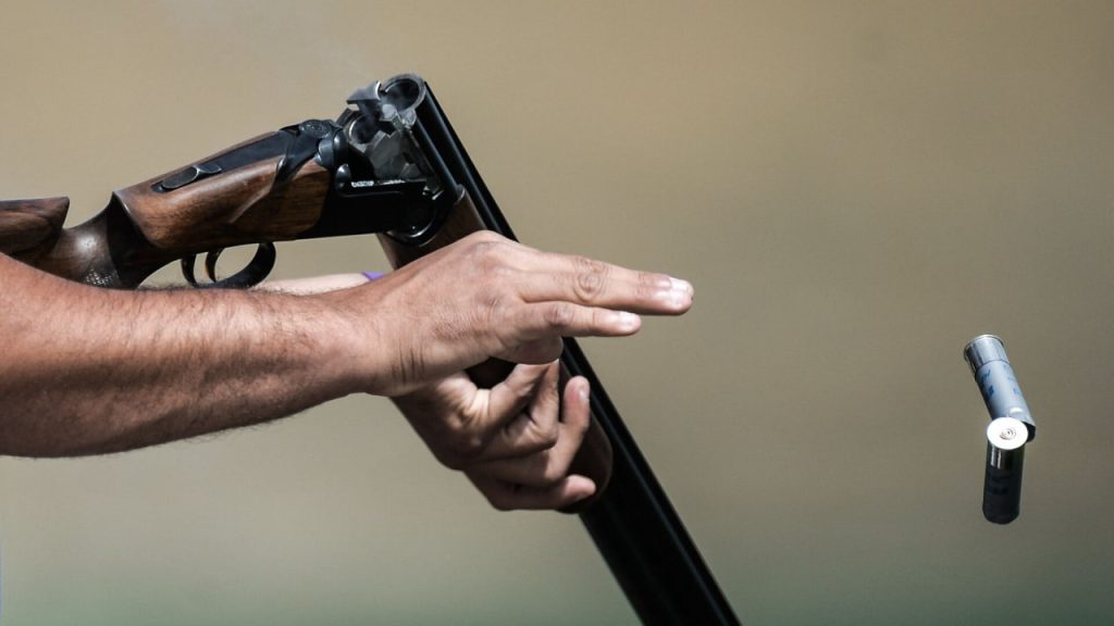 Стрельба в Бишкеке: мужчина устроил стрельбу из ружья