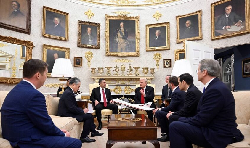 Садыр Жапаров и Дональд Трамп провели переговоры в США