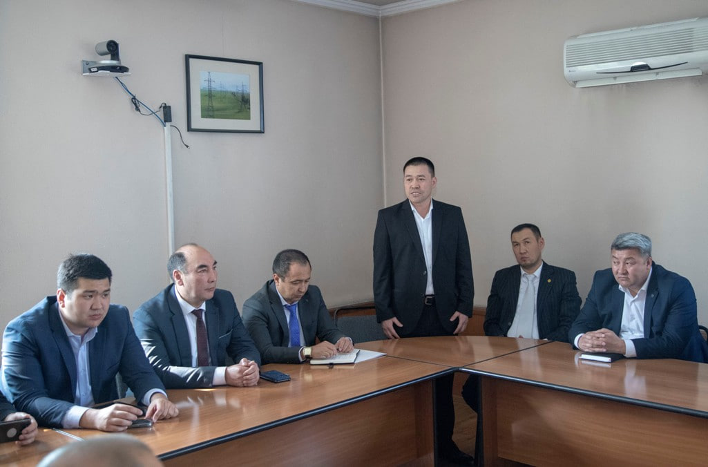 Минэнерго наказало руководство НЭСК за безлимитный тариф