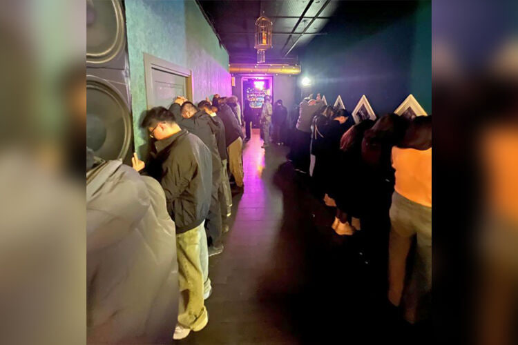 В Бишкеке раскрыли притон под видом караоке-бара