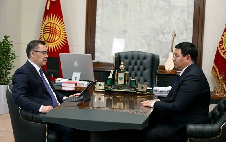 Что происходит с энергетикой? Президент дал объяснения — долги, майнинг и «утопленная» отрасль Кыргызстана Жапаров ответил Атамбаеву о долгах и майнинге: интервью