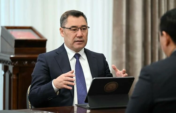 Жапаров ответил Атамбаеву о долгах и майнинге: интервью