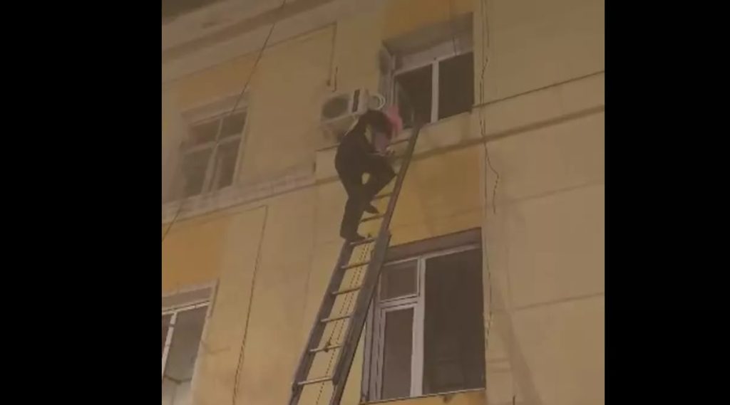 Пожар в жилом доме в Бишкеке: развитие событий