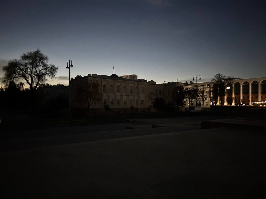 Вице-мэр Бишкека заявил, что в городе не закрыли ни один объект для экономии электроэнергии В Бишкеке объекты не закрывали для экономии энергии