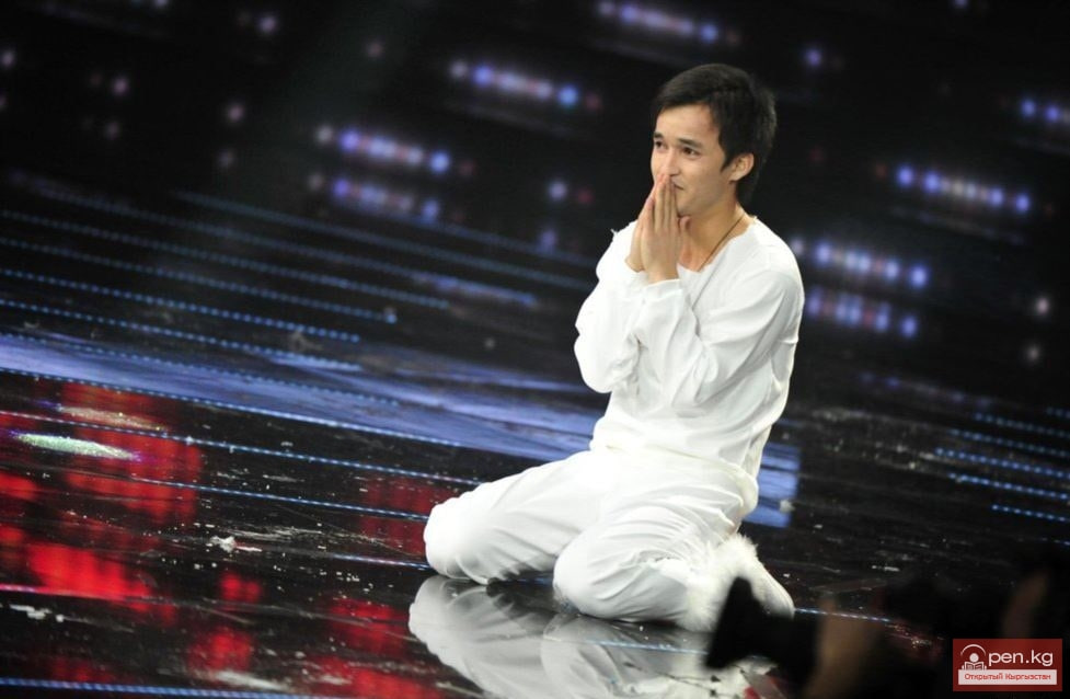 Кто такой Атай Омурзаков и как он стал знаменитым