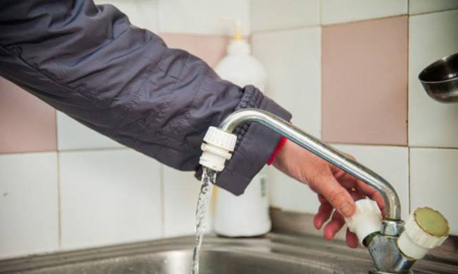 В Бишкека временно отключили воду: когда вернут подачу Когда вернут холодную воду в Бишкеке: аварийные работы