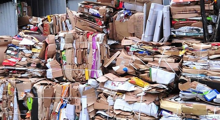 В Кыргызстане хотят продлить запрет на вывоз макулатуры еще на шесть месяцев Продление запрета на вывоз макулатуры еще на 6 месяцев