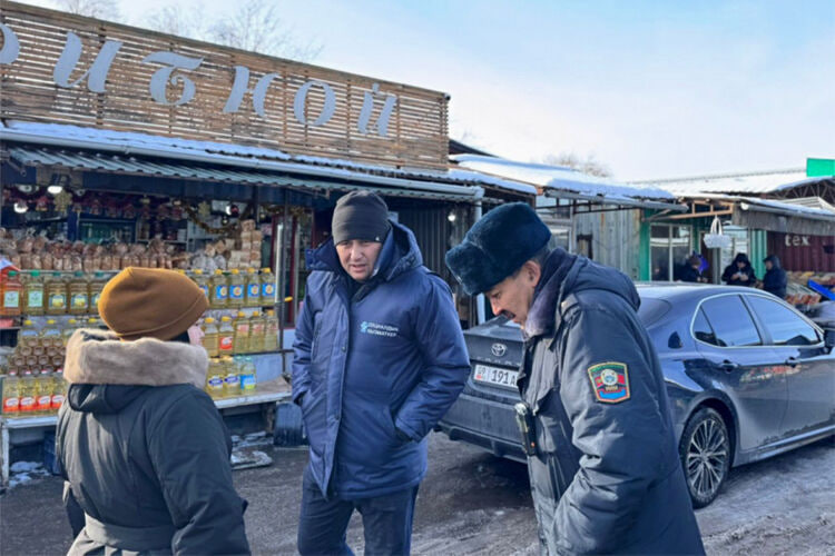 Рейды в Бишкеке: как власти борются с детским попрошайничеством В Бишкеке прошли рейды против детского попрошайничества