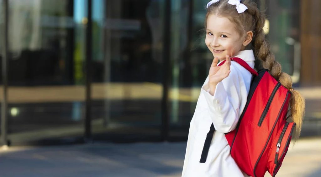 Как выбрать школьный рюкзак без вреда для спины школьника