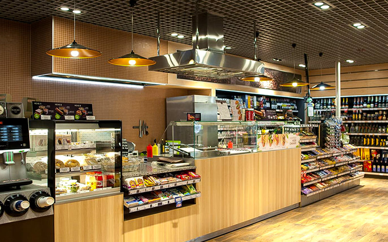 Новогодние скидки в «Азии» 20 декабря 2025: что можно купить