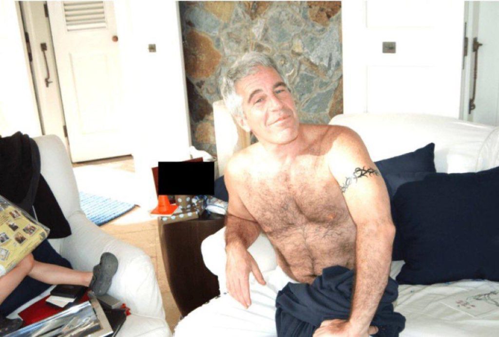 Обнародованы документы по делу Эпштейна: кто на фото?