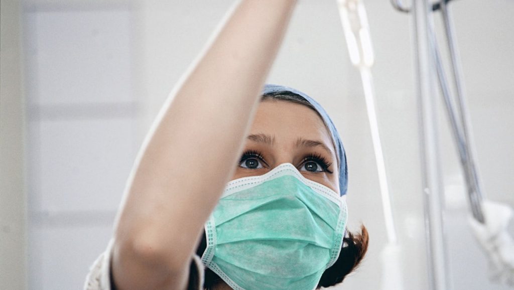 В Кыргызстане не хватает 23 тысяч медработников