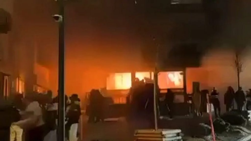 40 погибших в швейцарском баре: что пока еще неизвестно?