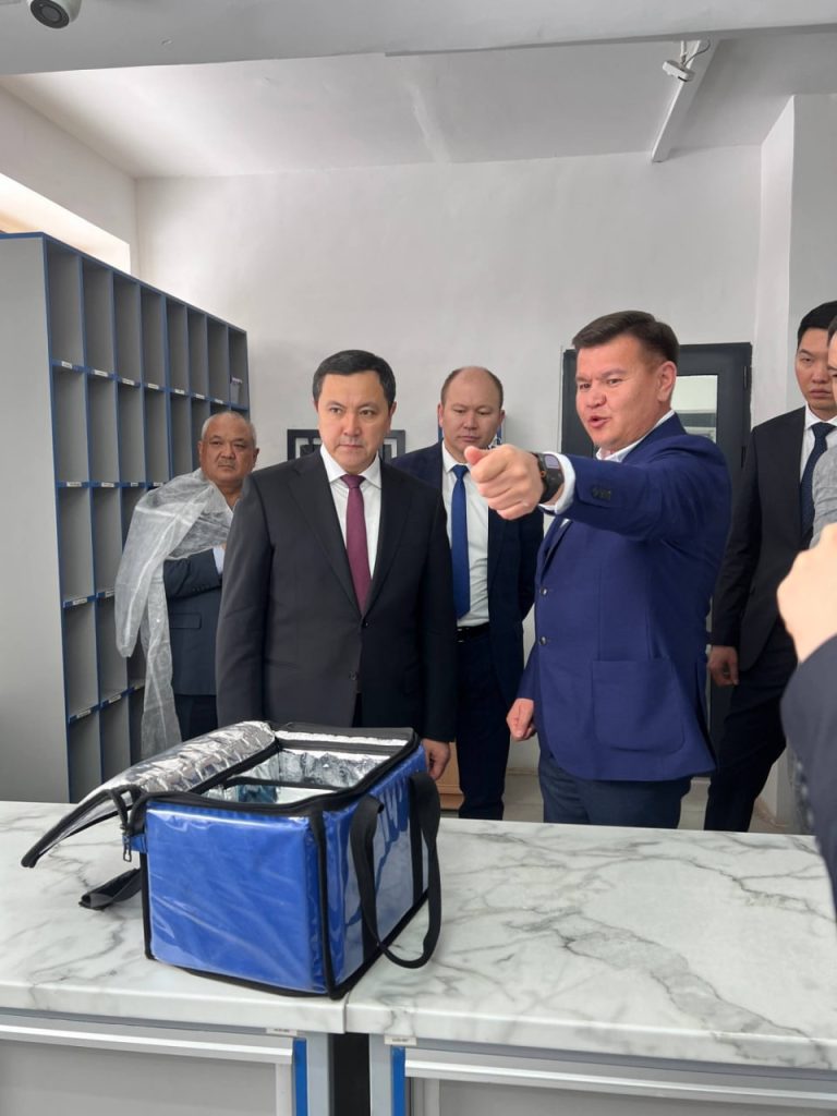 Минздрав готовит референс-лабораторию в Бишкеке: что это