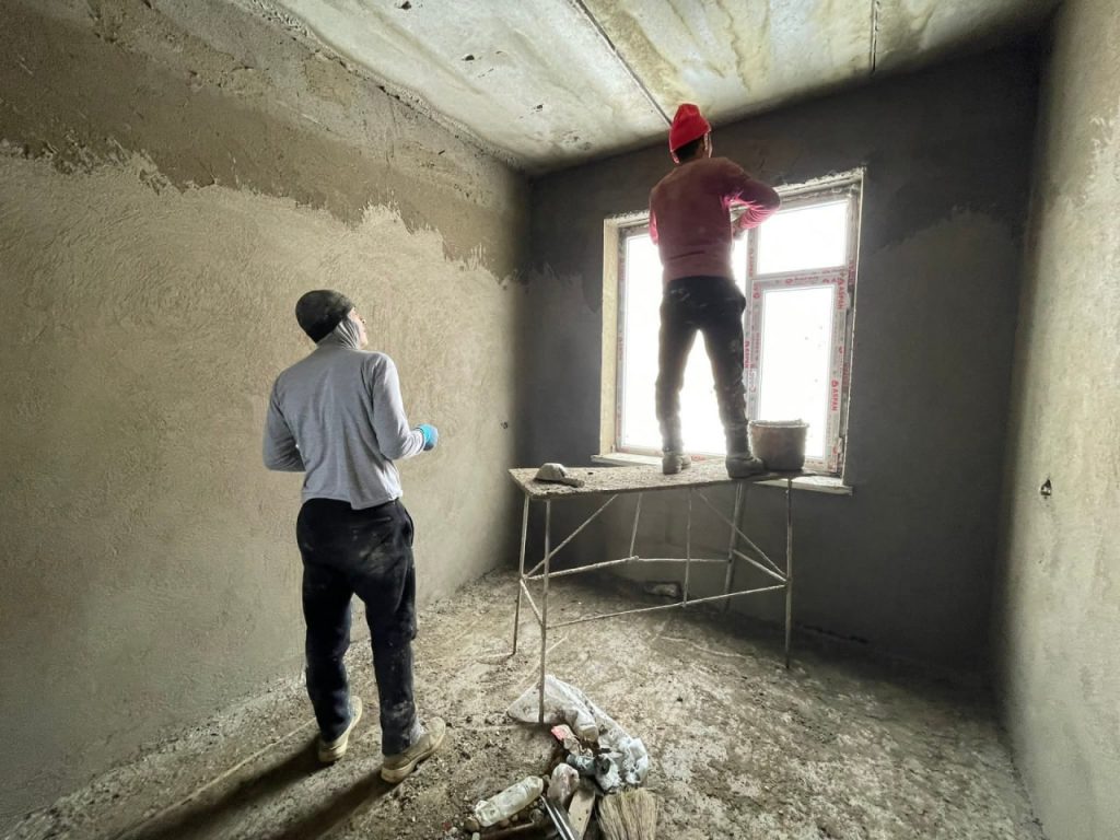 В Оше строят дом для выпускников детдомов: как идет работа