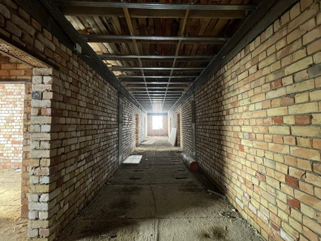 В Оше строят дом для выпускников детдомов: как идет работа