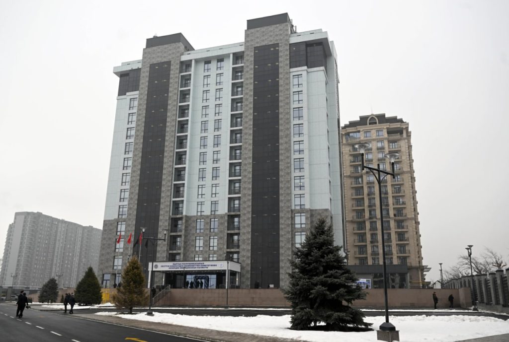 В Бишкеке открыли новый медкомплекс-госпиталь ГКНБ