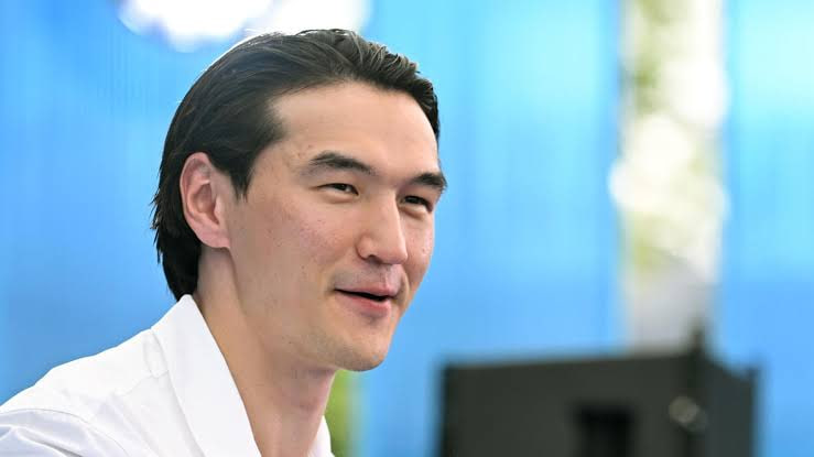 Почему и на сколько Сабурову запретили въезд в Россию?