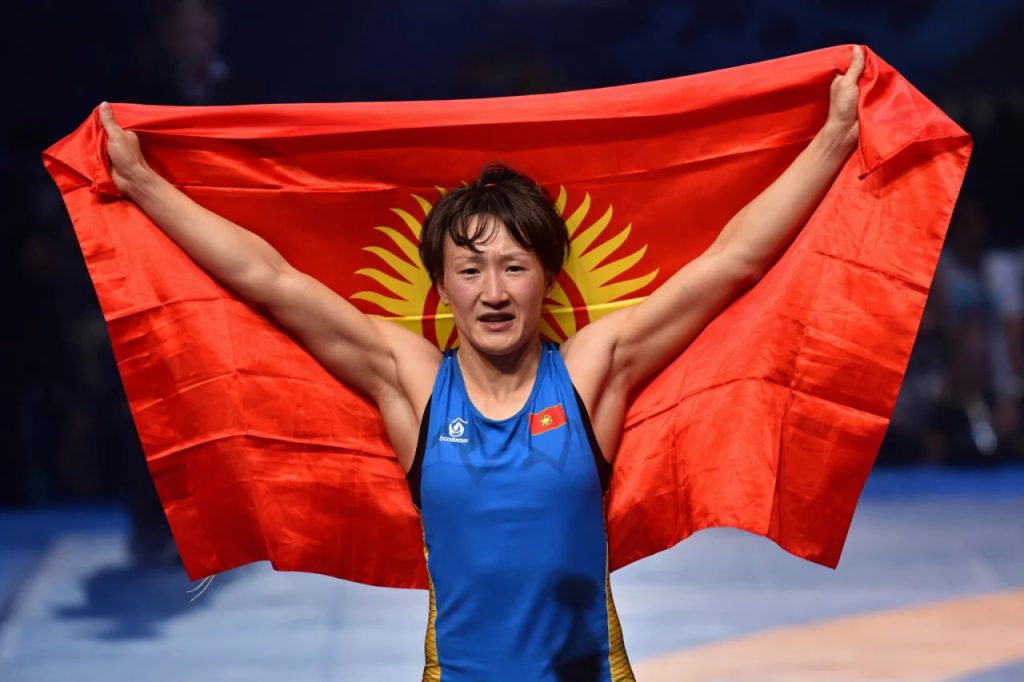 Кто такая Тыныбекова — биография, карьера и достижения