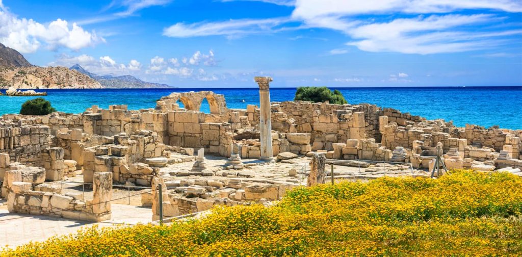 Что делать киргизам на Кипре 2026: посольства и маршруты