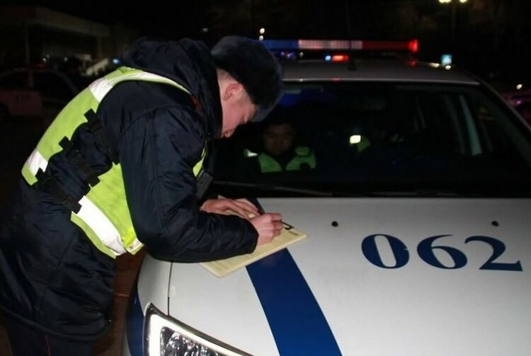 В Кыргызстане должникам за штрафы могут блокировать права