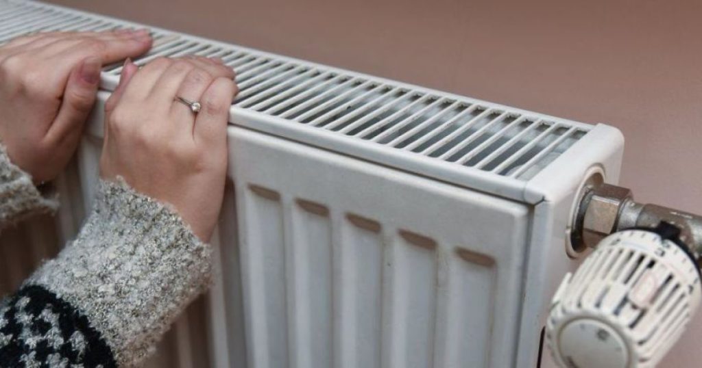 Когда в Бишкеке отключат отопление и горячую воду: даты